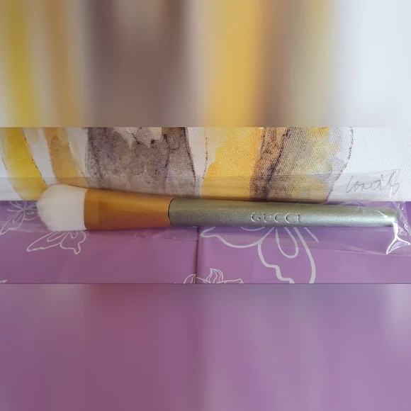 Givenchy Cosmetic Pouch Gucci Brush & Chanel Mascara - Picture 8 of 14